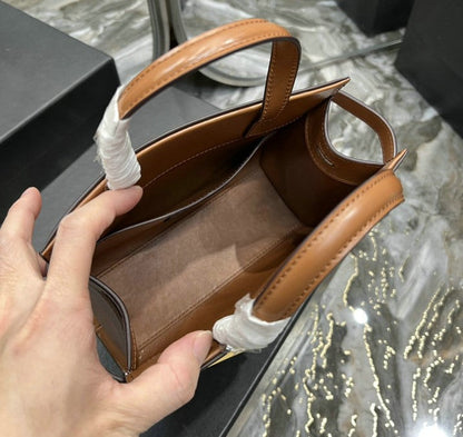 Y L Manhattan Small  Bag 24 cm